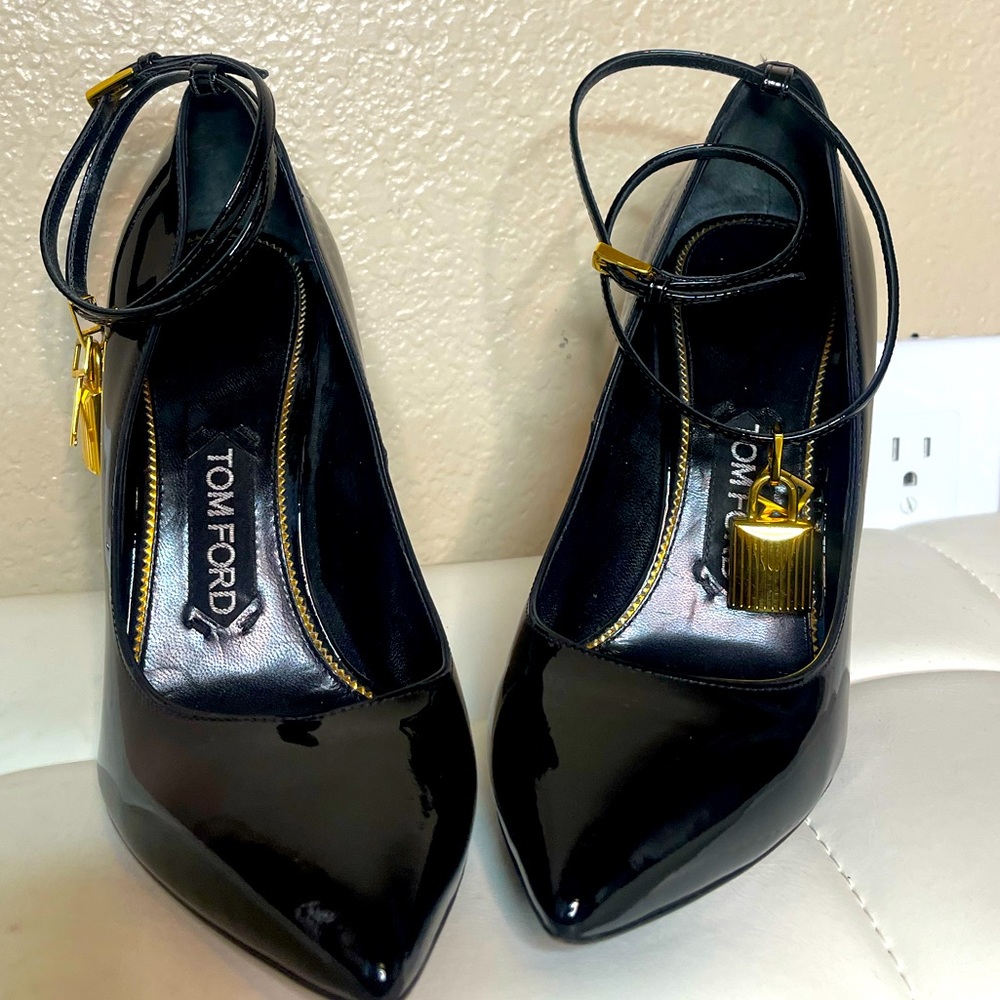 Tom Ford Black pumps